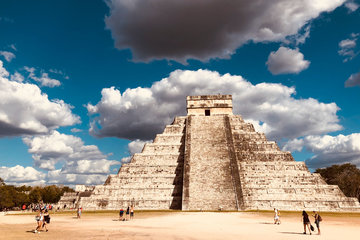 Ritual sacrifice at Chichén Itzá