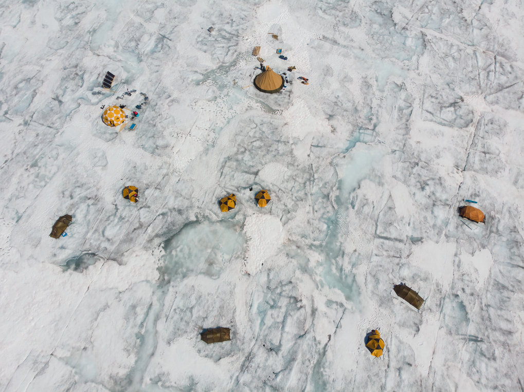 The research camp on the Greenland Ice Sheet 