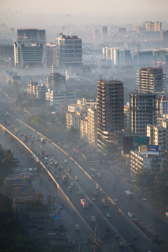 Delhi pollution crisis prompts city-wide emergency measures