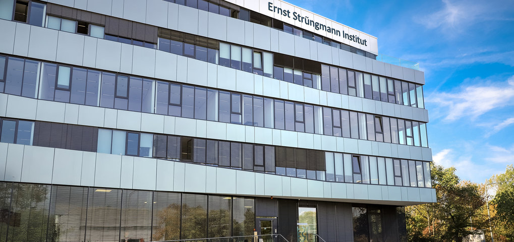 Assoziierte Einrichtung - Ernst Strüngmann Institute (ESI) for Neuroscience